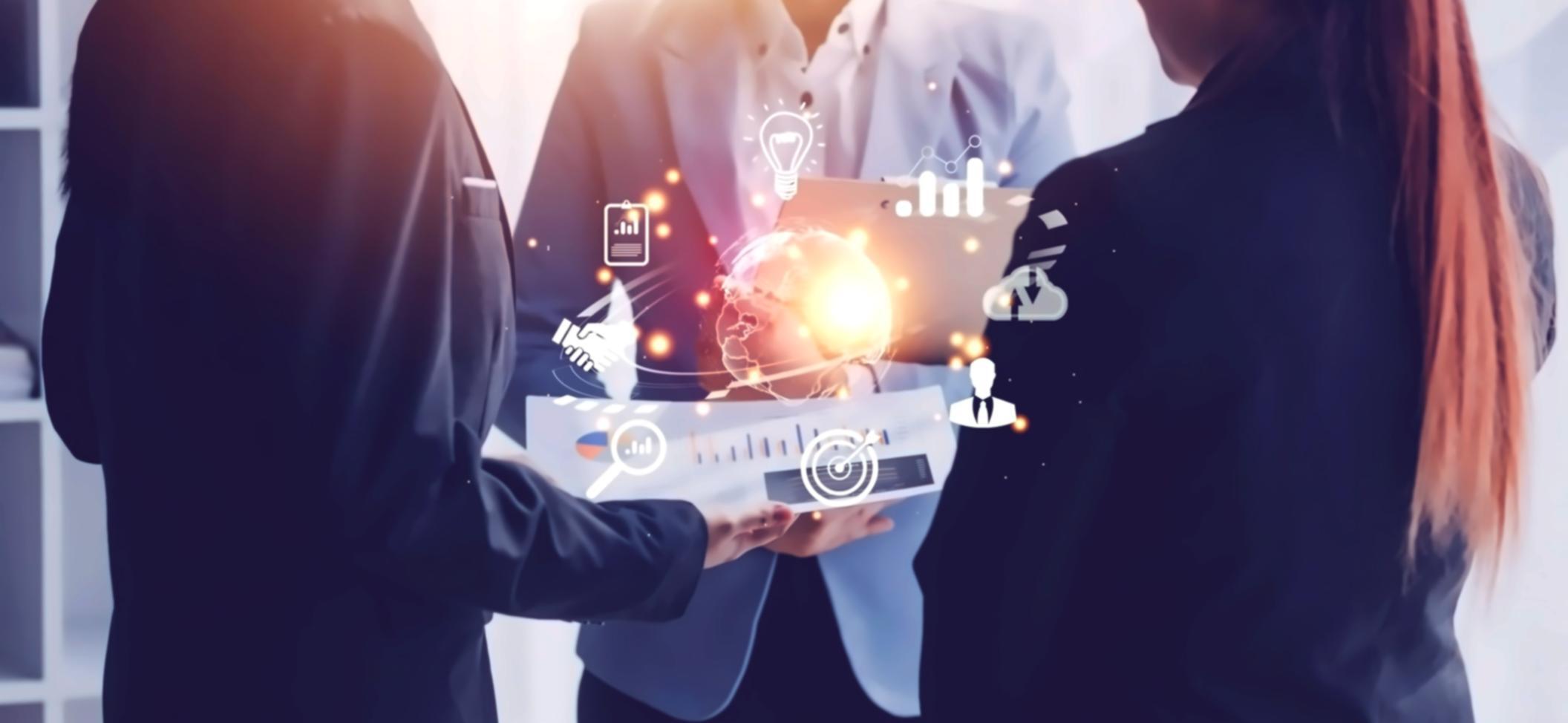 Online SEO learning environment showing course modules